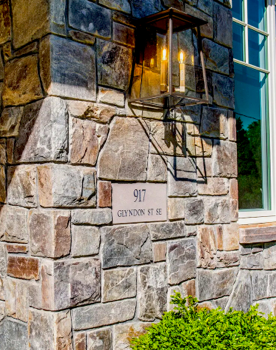 917 Glyndon St SE Exterior Detail